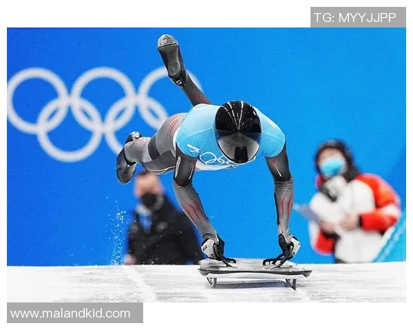 冰轨上的“中国红”：赵丹、殷正包揽世界杯金牌，这场贴地飞行如何震撼世界？